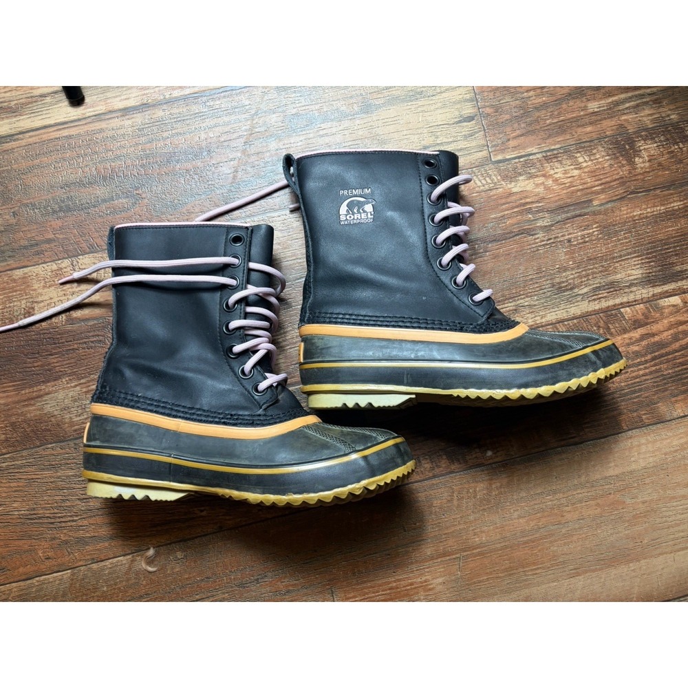 SOREL Women  Waterproof Winter Snow Boots Purple Tan Size 8 Lined